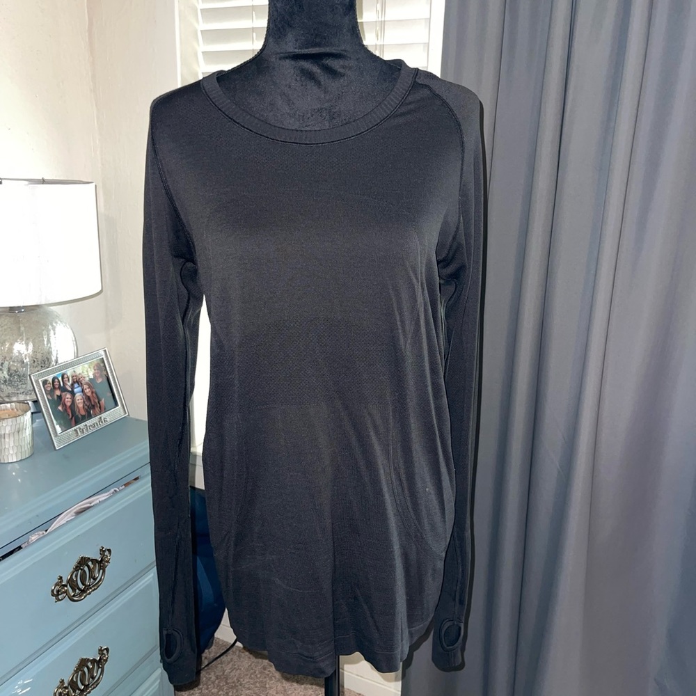 lululemon athletica Black Long Sleeve Top